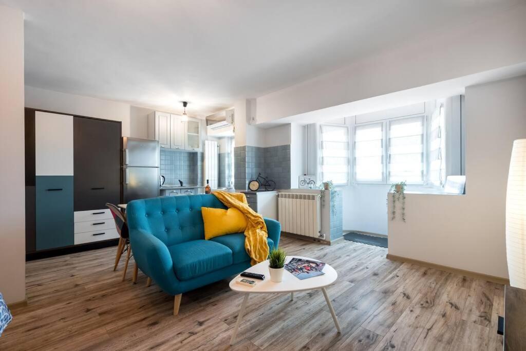 New Era Studio Near Old Town Bucarest Extérieur photo